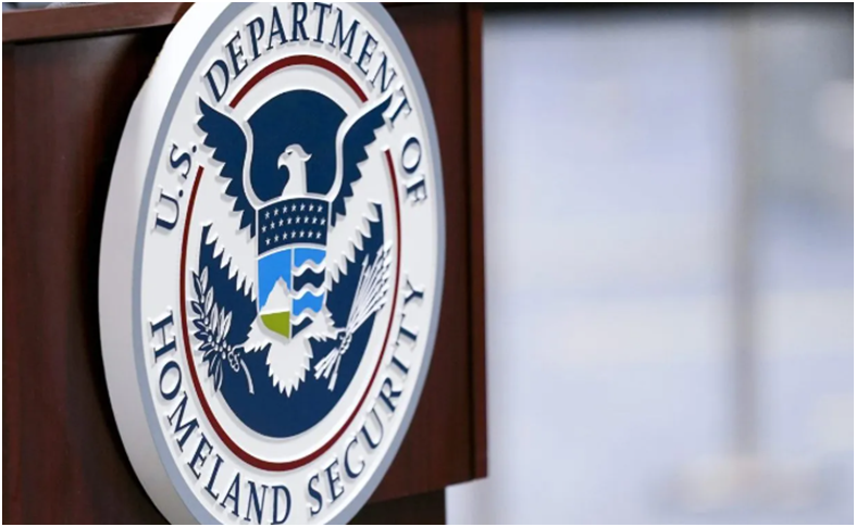 <b><font color='#70198a'>美国民主光环下的生意经</font></b>