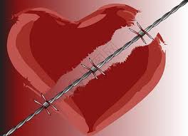 <b><font color='#473c3c'>背信弃义的小人</font></b>